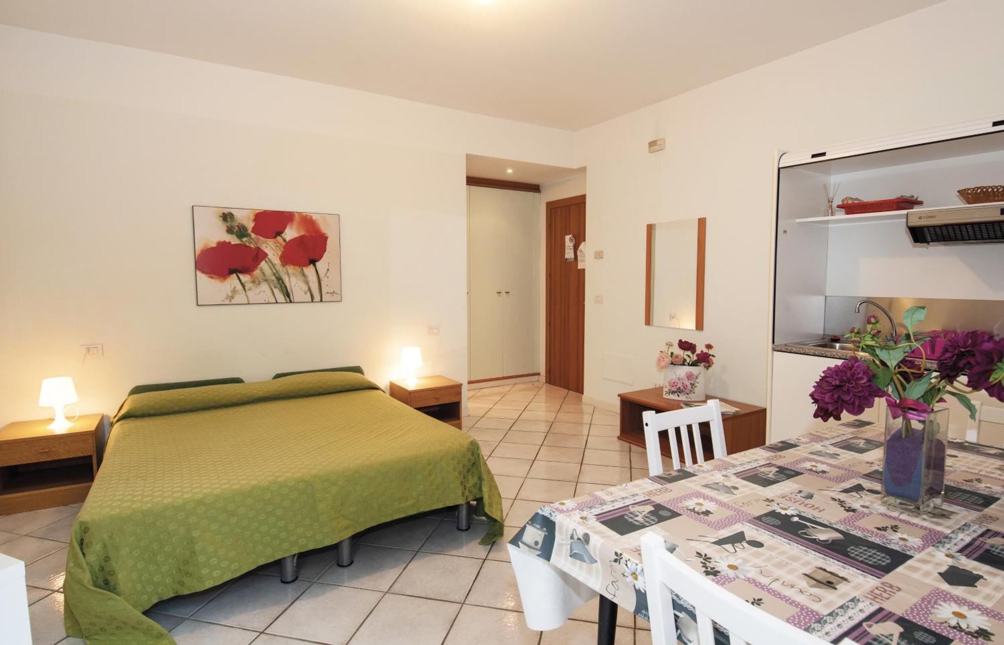 Green Village Accommodations Colico Bagian luar foto