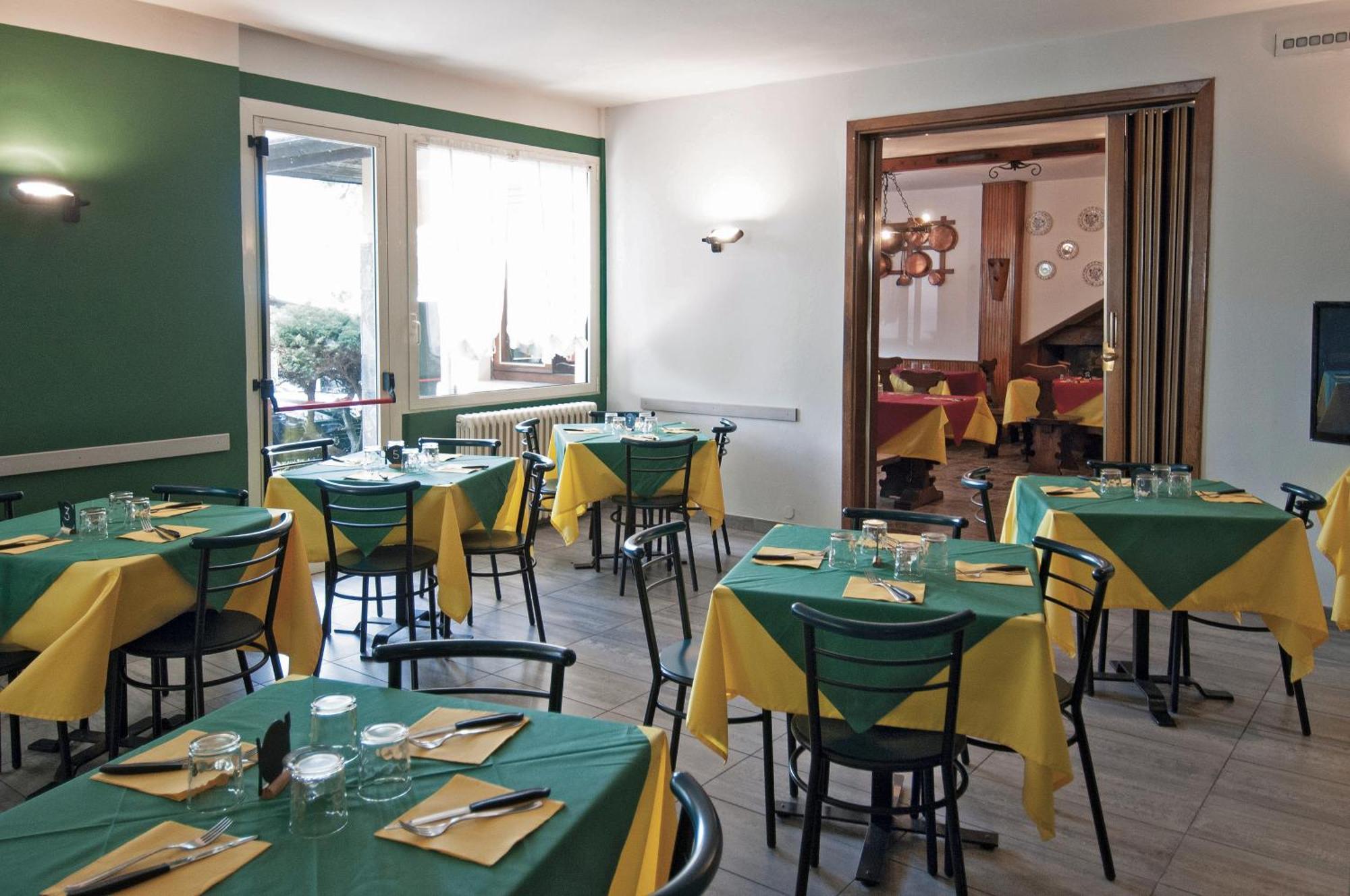 Green Village Accommodations Colico Bagian luar foto