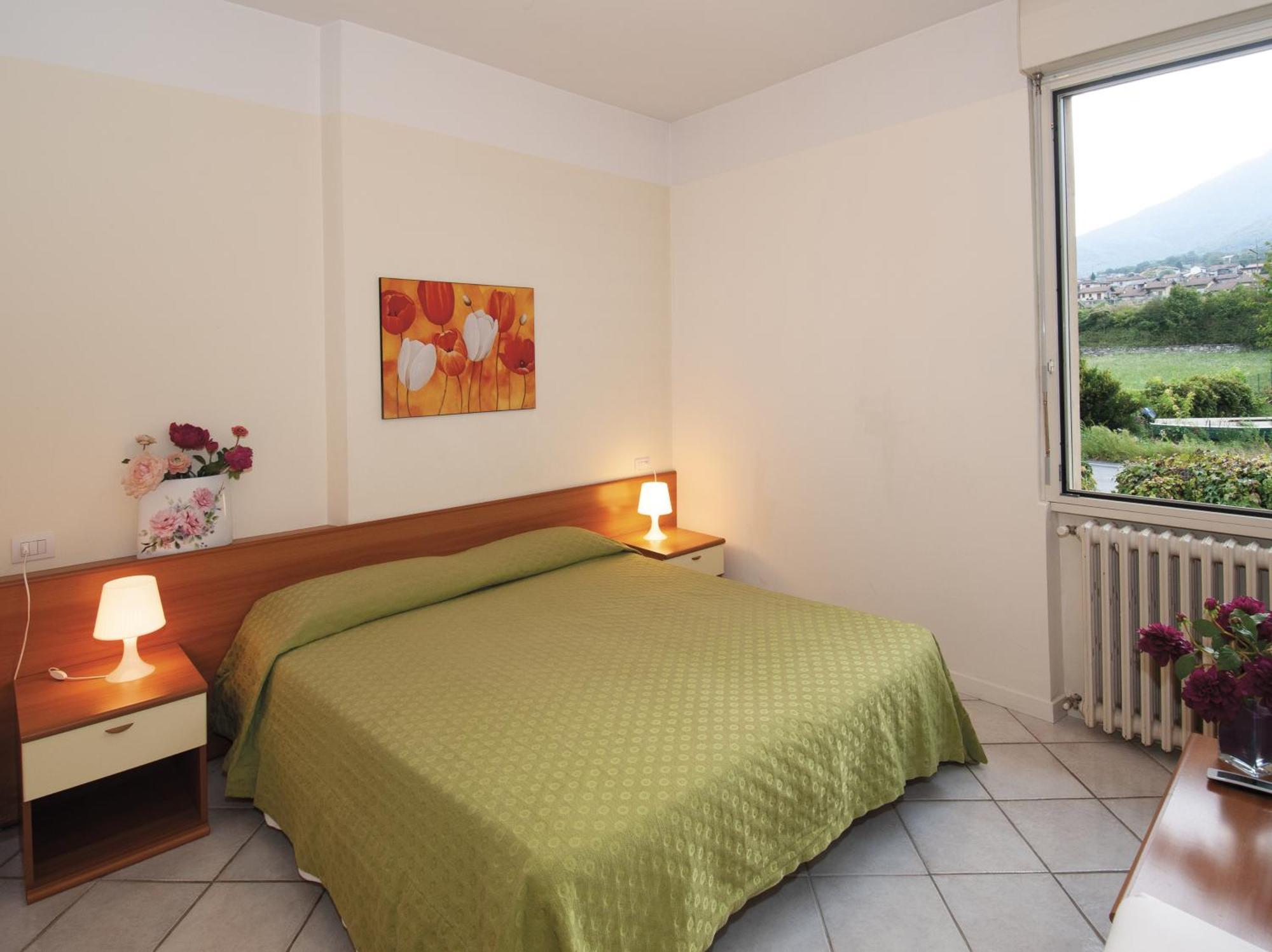 Green Village Accommodations Colico Bagian luar foto
