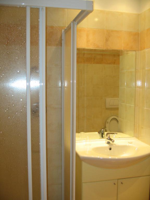 Green Village Accommodations Colico Bagian luar foto